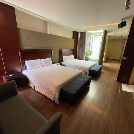 G.Shock Motel Jiuru Dış mekan fotoğraf