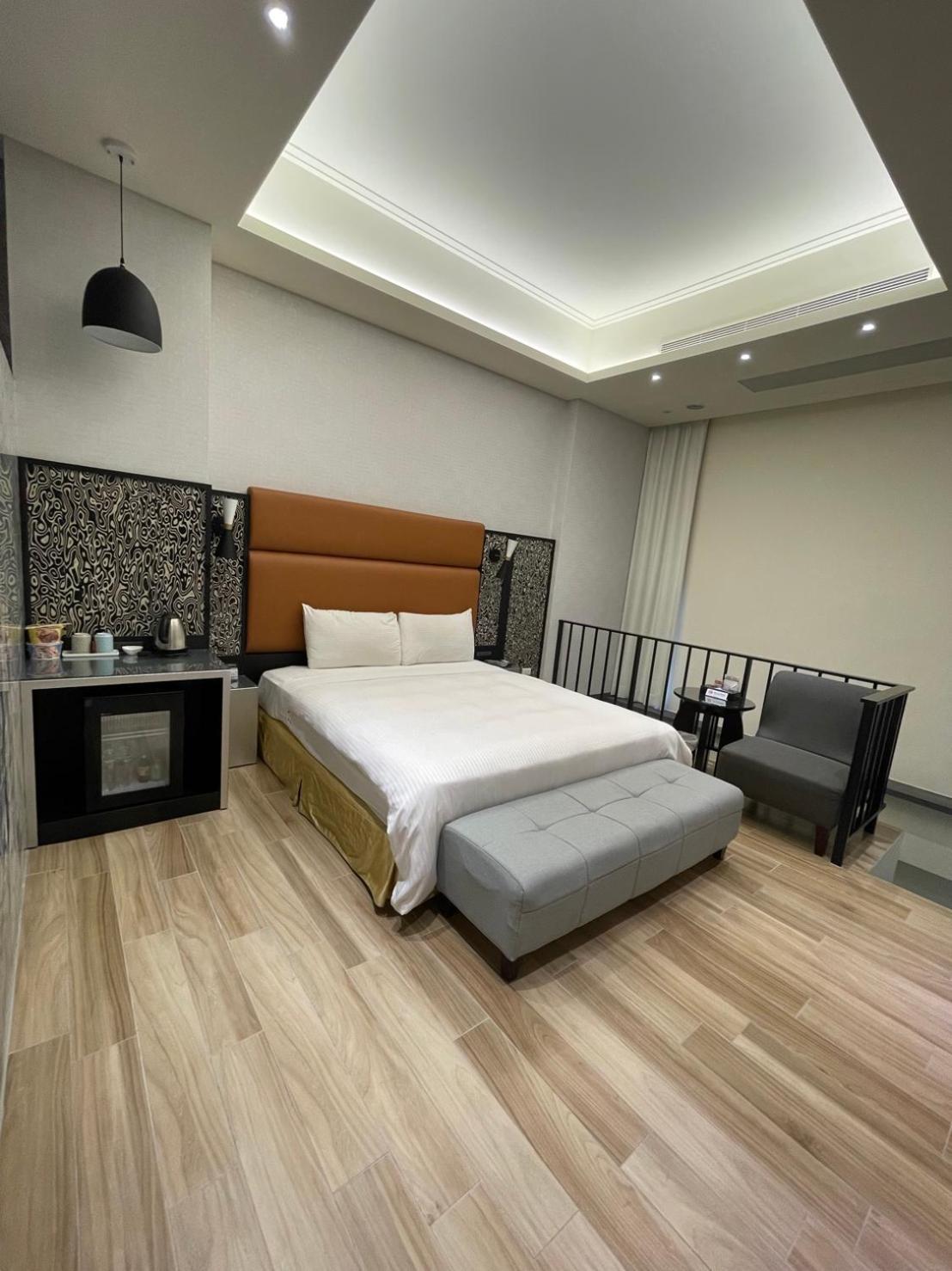 G.Shock Motel Jiuru Dış mekan fotoğraf
