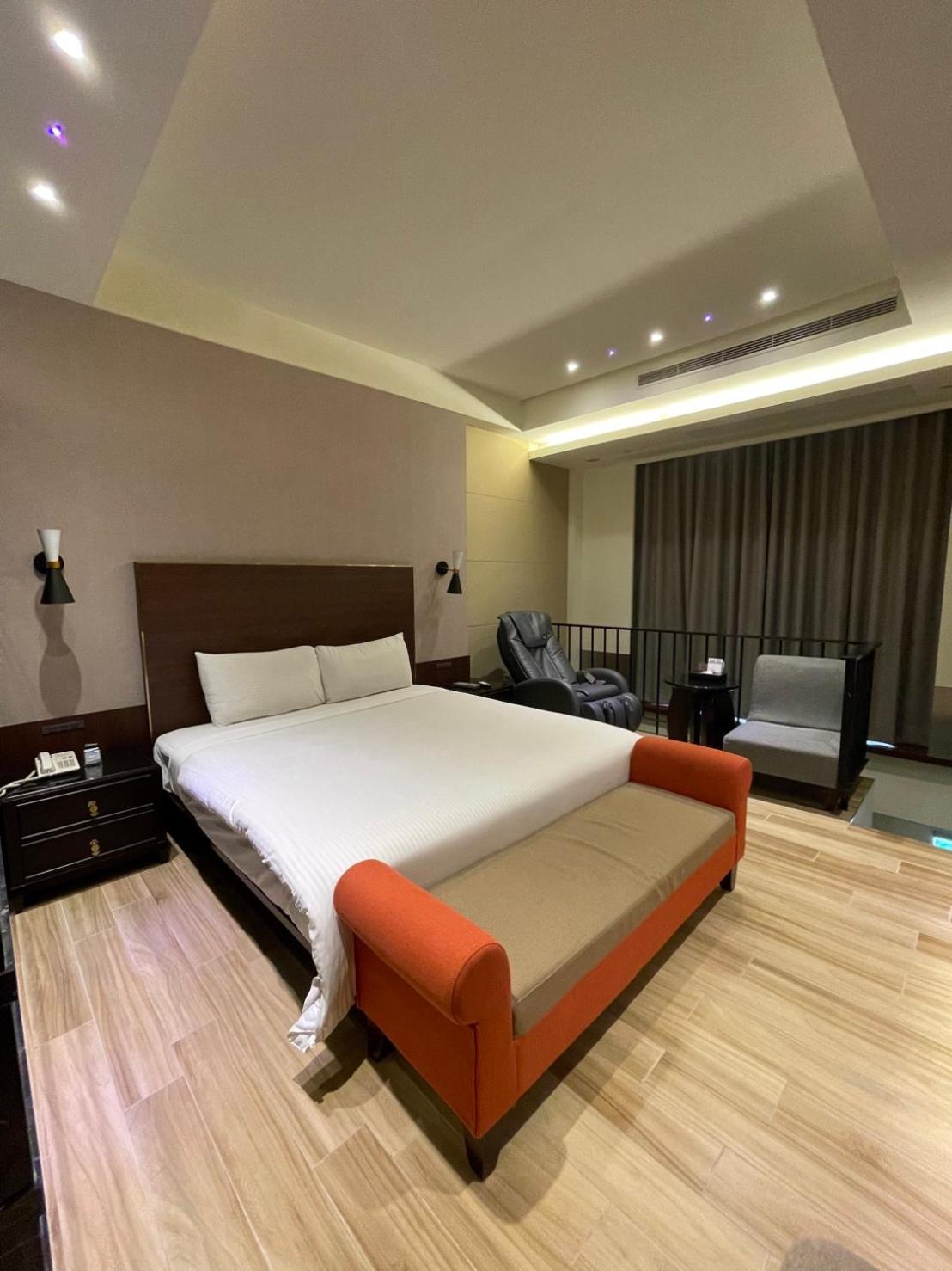G.Shock Motel Jiuru Dış mekan fotoğraf